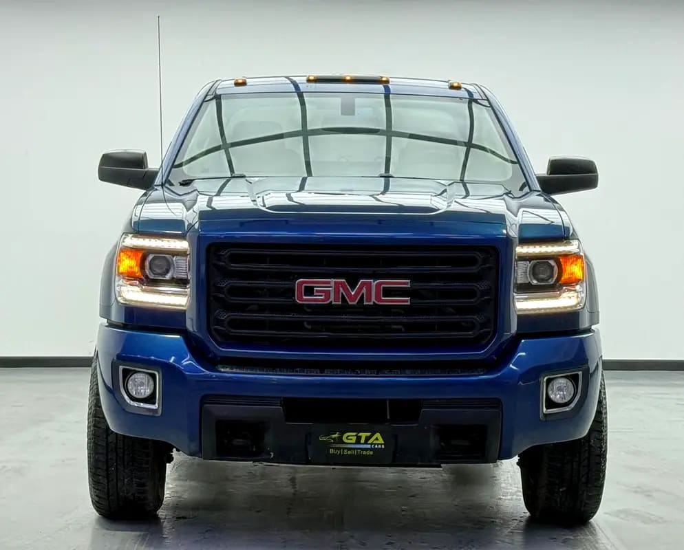 2018 GMC Sierra 2500HD SLE, Service History, Fully Loaded, Excellent Condition, GCC - Thumbnail 2