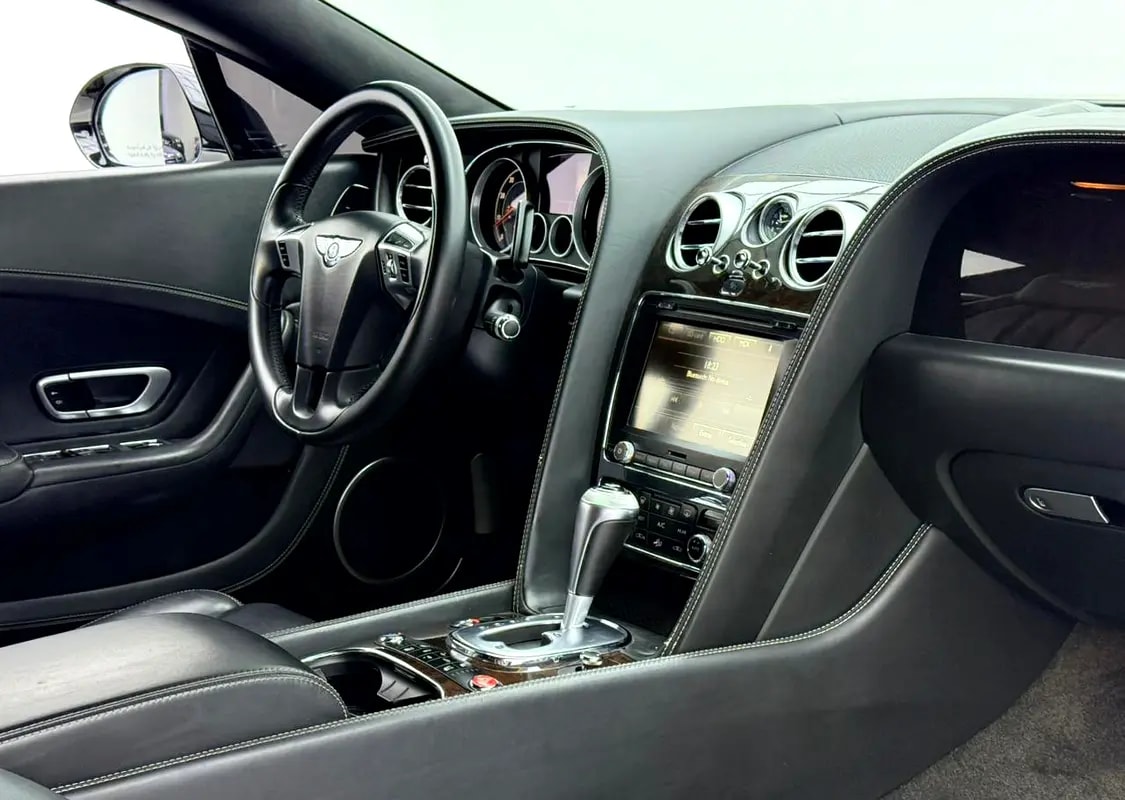 2015 Bentley Continental GT V8 S, Just Been Serviced, Fully Loaded, Excellent Condition, GCC - Thumbnail 7