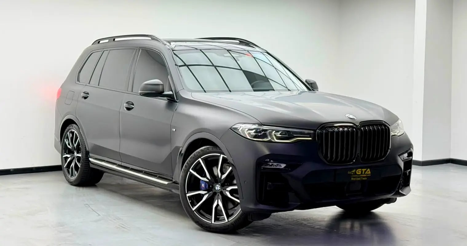 2022 BMW X7 xDrive40i M-Sport, 2027 BMW Warranty + Service Pack, Low Km, 7 Seater, GCC - Thumbnail 3