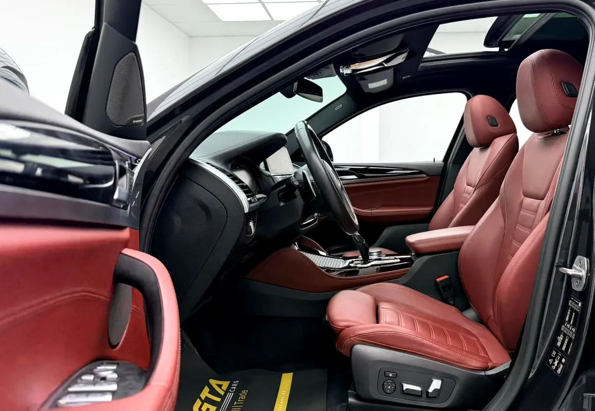 2021 BMW X4 xDrive30i M-Sport, 2026 BMW Warranty + Service Pack, Full BMW Service History, GCC - Thumbnail 8