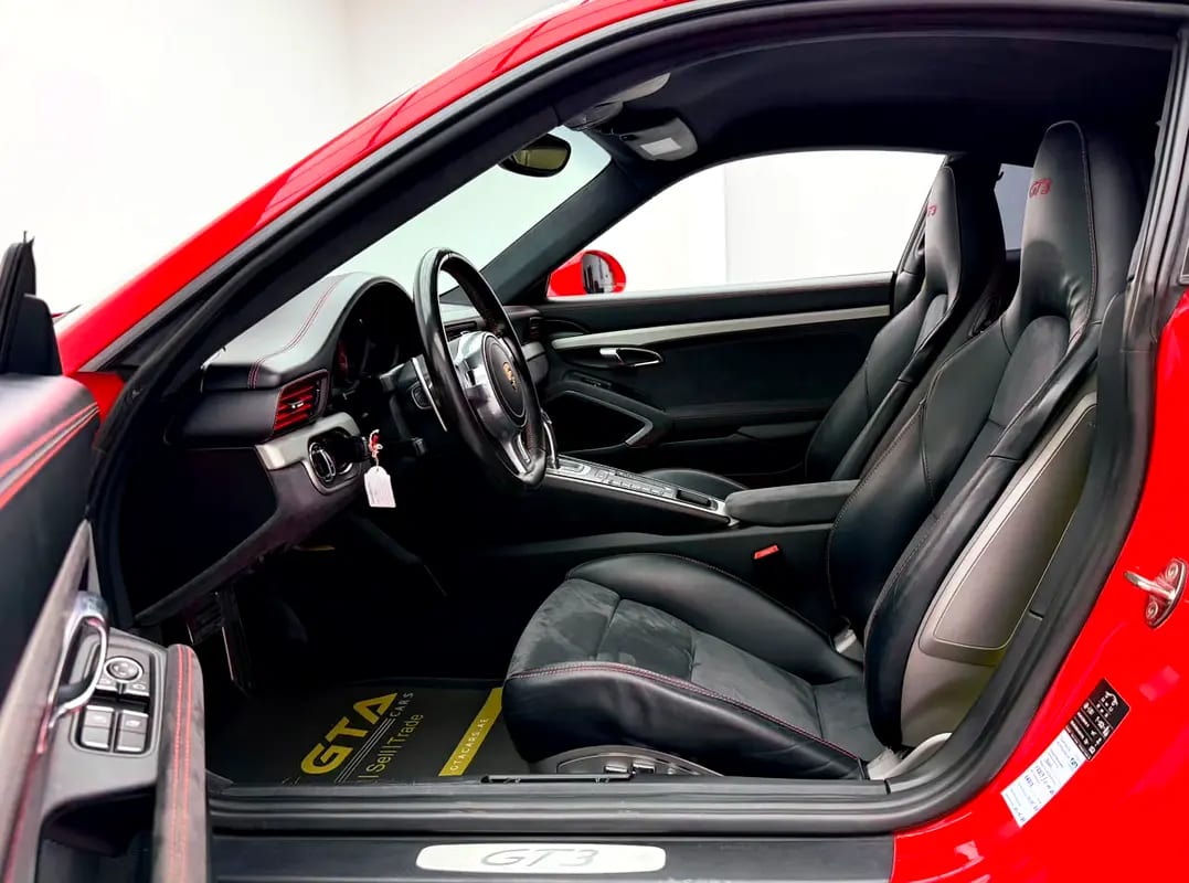 2016 Porsche 911 GT3, Full Porsche Service History, Fully Loaded, Excellent Condition, GCC - Thumbnail 9