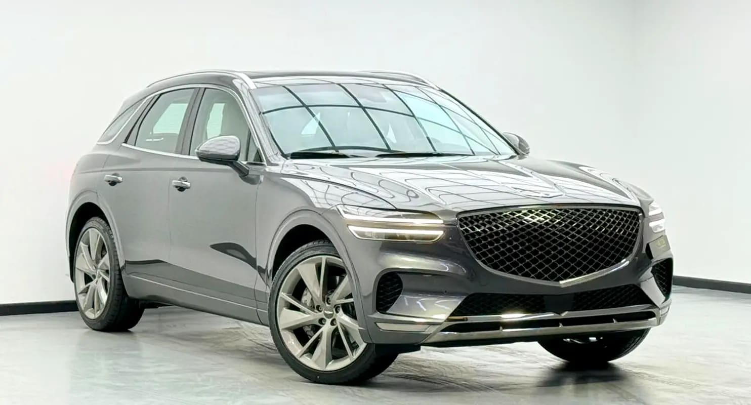 2023 Genesis GV70 Premium, 2027 Genesis Warranty + Service Pack, Excellent Condition, GCC - Thumbnail 3