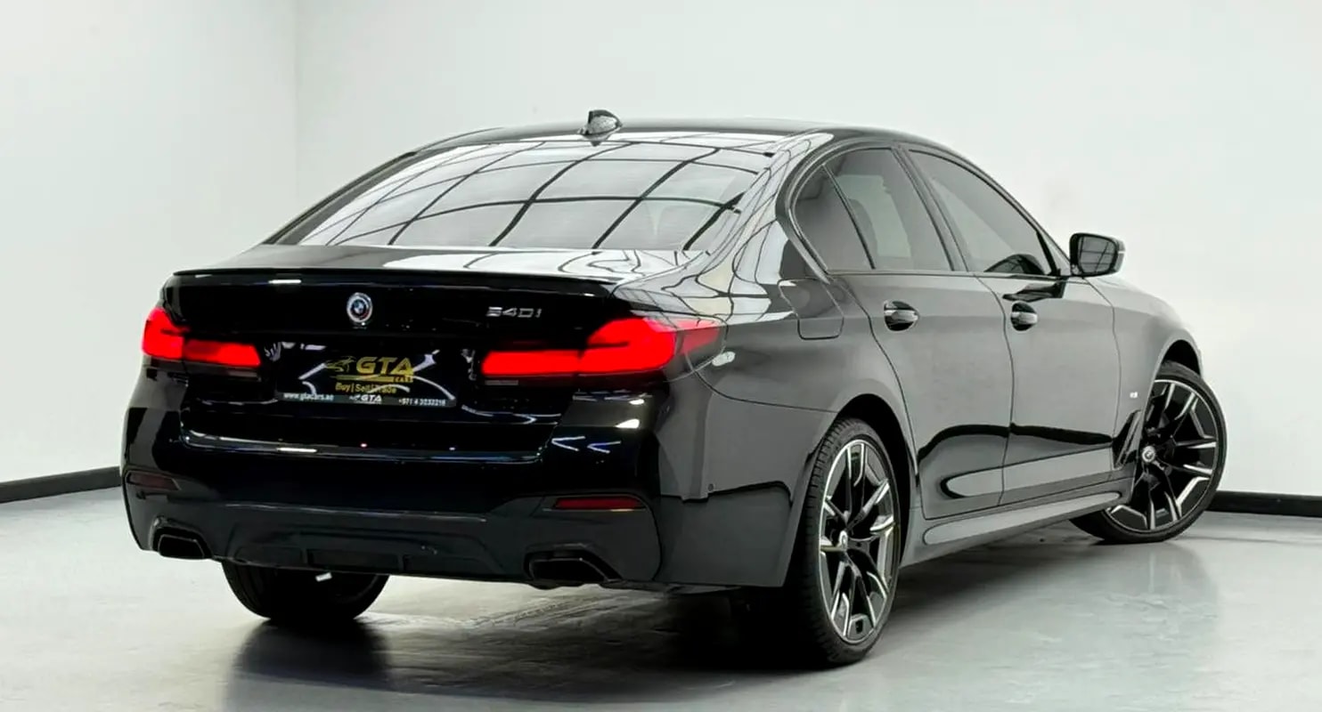 2023 BMW 540i M-Sport, 2027 BMW Warranty + Service Pack, Full BMW Service History, Low Km, GCC - Thumbnail 4