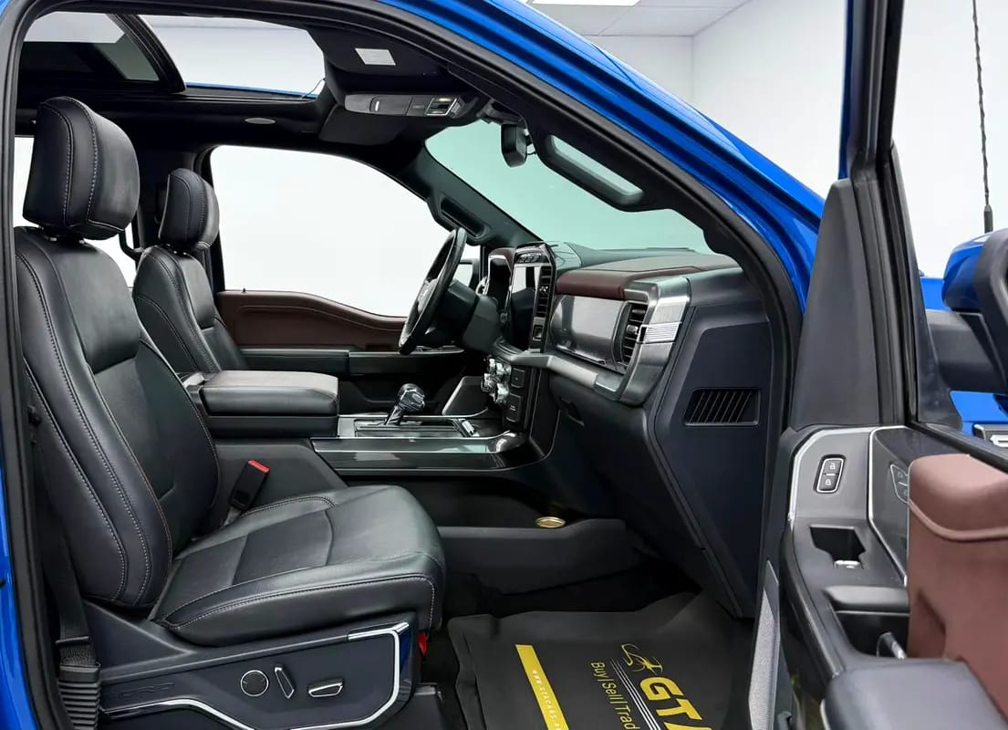 2021 Ford F-150 Lariat, 2027 Ford Service Pack, Full Ford Service History, Excellent Condition, GCC - Thumbnail 9