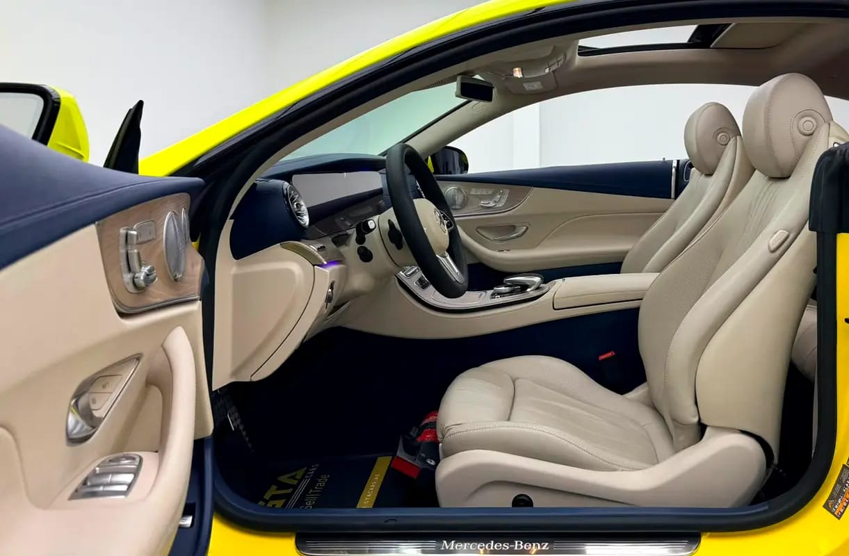 2019 Mercedes Benz E200, Warranty, Full Service History, Fully Loaded, GCC - Thumbnail 8