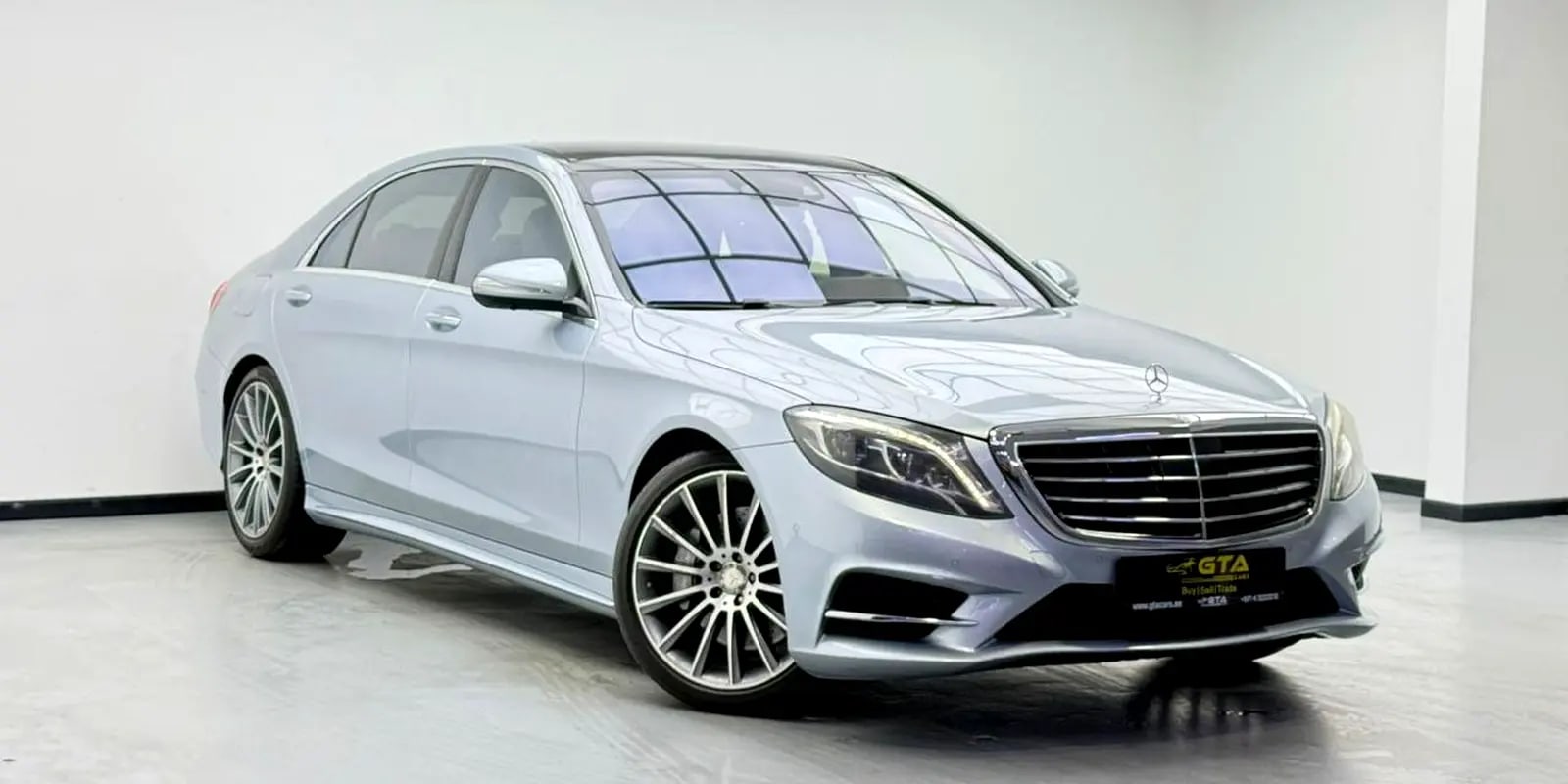 2016 Mercedes Benz S500, Head-Up Display, Burmester Premium Sound System, Excellent Condition, GCC - Thumbnail 3