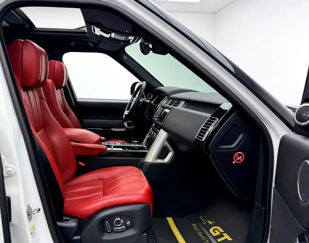 2017 Range Rover Vogue SE Supercharged, 2026 RR Warranty, 2029 RR Service Pack, Fully Loaded, GCC - Thumbnail 10