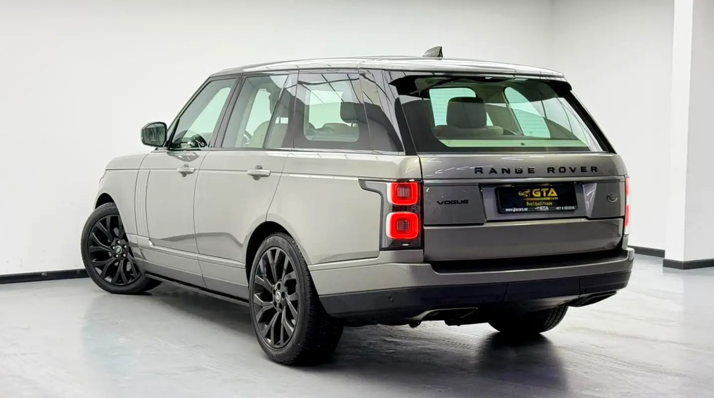 2019 Range Rover Vogue HSE, Warranty, Full Service History, Excellent Condition, GCC - Thumbnail 6