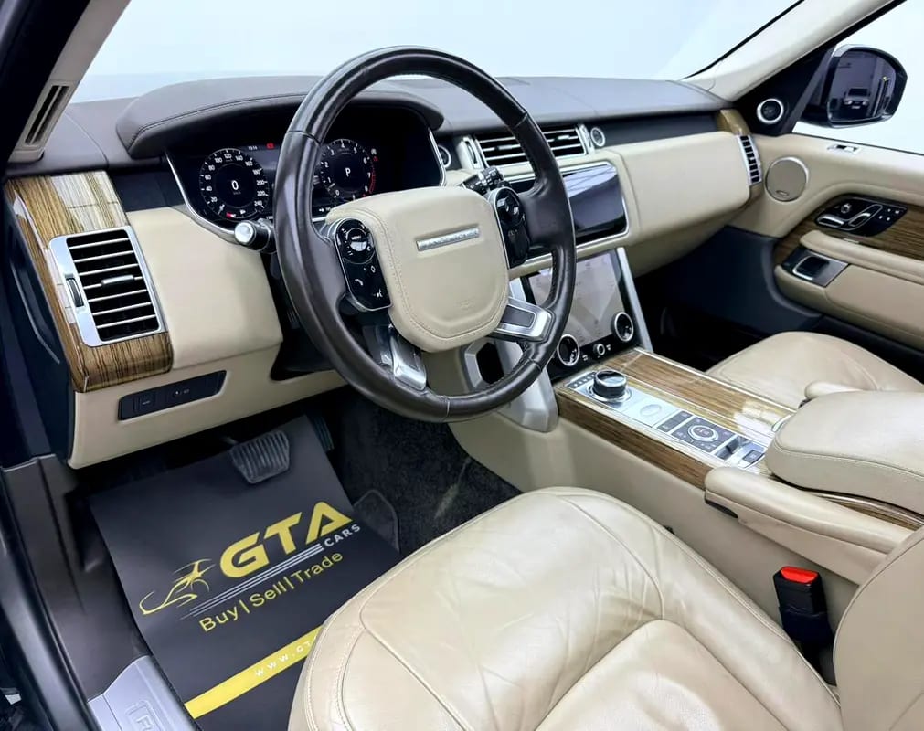 2019 Range Rover Vogue HSE, Warranty, Full Service History, Excellent Condition, GCC - Thumbnail 10