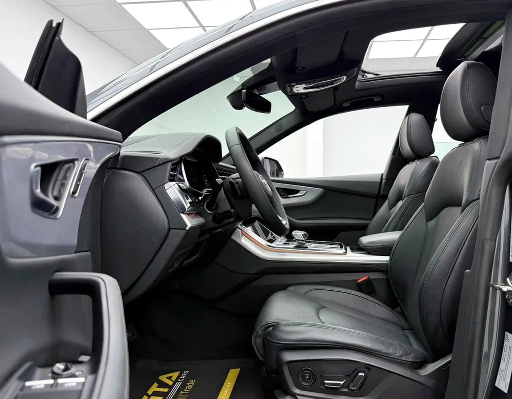 2023 Audi Q8 55 TFSI Quattro S-Line, 2026 Audi Warranty, 2028 Audi Service Pack, Fully Loaded, GCC - Thumbnail 8