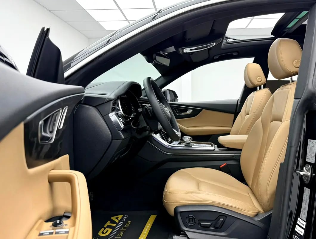 2023 Audi Q8 55TFSI Quattro, 2028 Audi Warranty, Full Audi Service History, Excellent Condition, GCC - Thumbnail 8