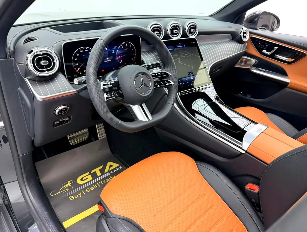2026 Mercedes Benz GLC200 Premium Plus, 5 Years MB Warranty, Full MB Service History, Low Km, GCC - Thumbnail 10