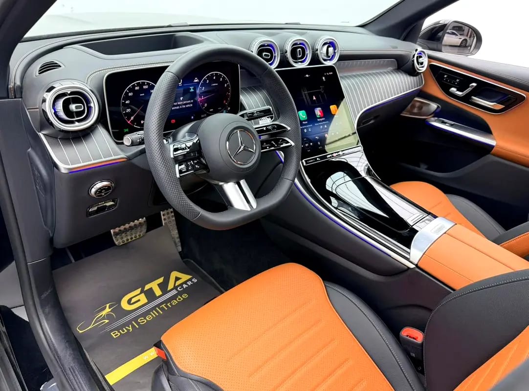 2026 Mercedes Benz GLC200 Premium Plus, 2030 MB Warranty, Very Low Km, Excellent Condition, GCC - Thumbnail 10