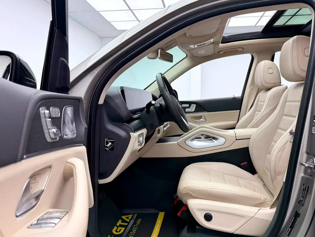 2019 Mercedes Benz GLE450, Warranty, Full Service History, Excellent Condition, GCC - Thumbnail 8