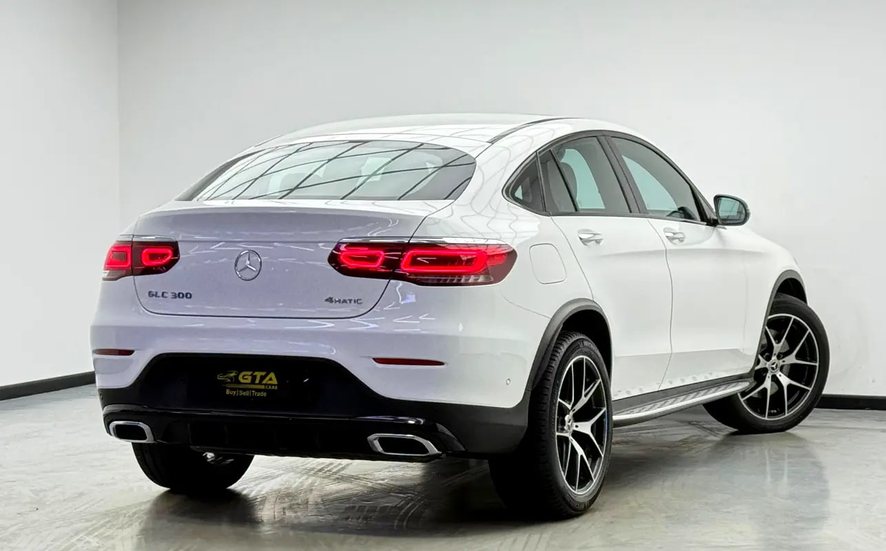 2020 Mercedes Benz GLC300 AMG 4MATIC Coupe, Warranty, Full Service History, Fully Loaded, GCC - Thumbnail 4