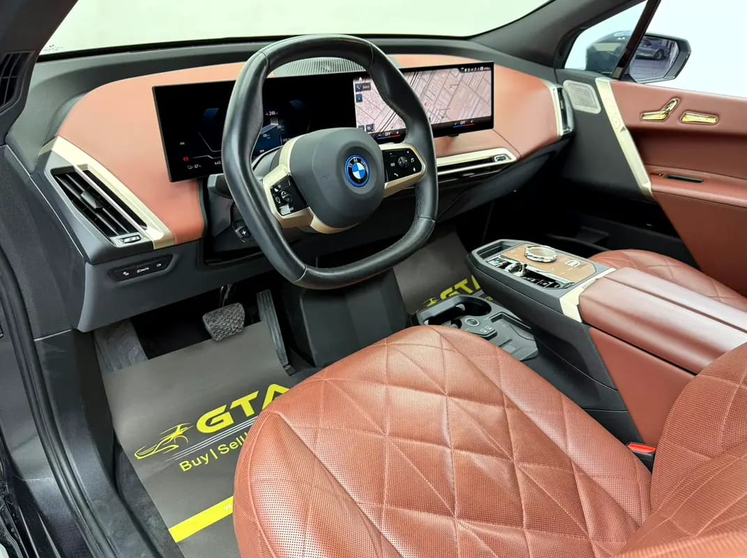 2023 BMW iX xDrive40, 2027 BMW Warranty, 2028 BMW Service Pack, Low Km, Fully Loaded, GCC - Thumbnail 10