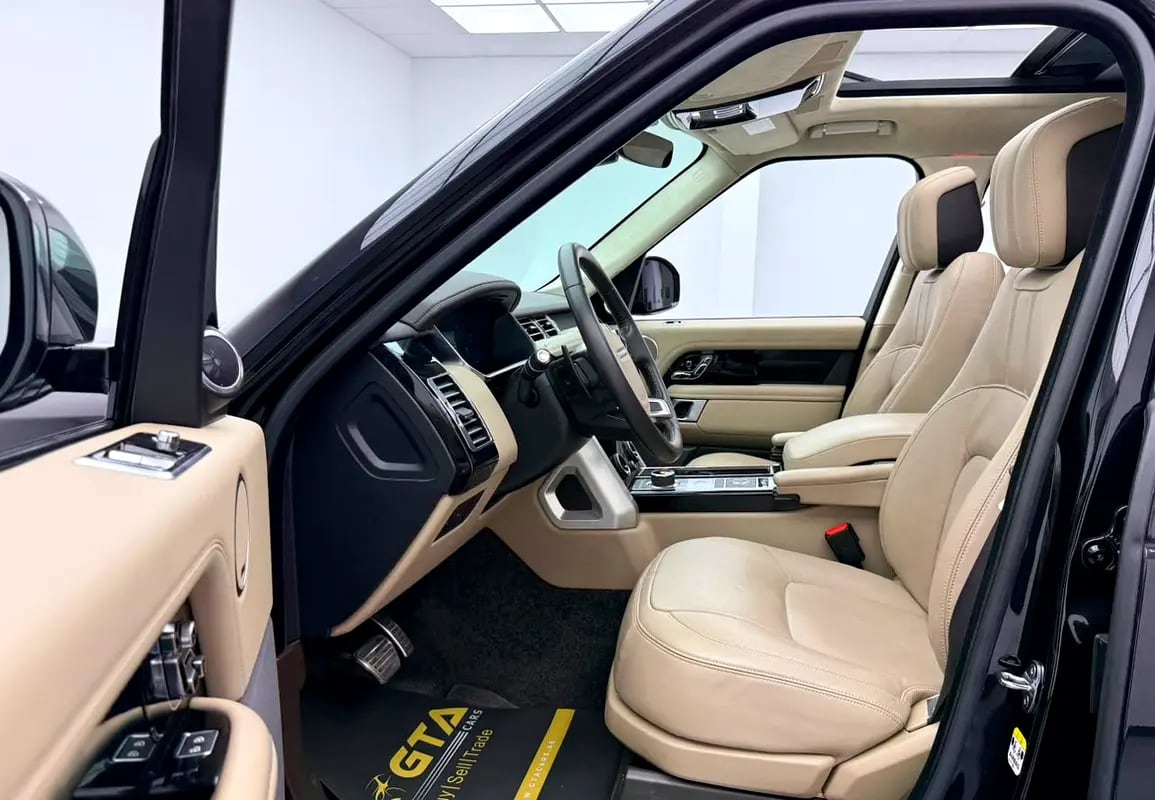 2021 Range Rover Vogue Westminster Edition, 2026 RR Warranty + Service Pack, Very Low Km, GCC - Thumbnail 8