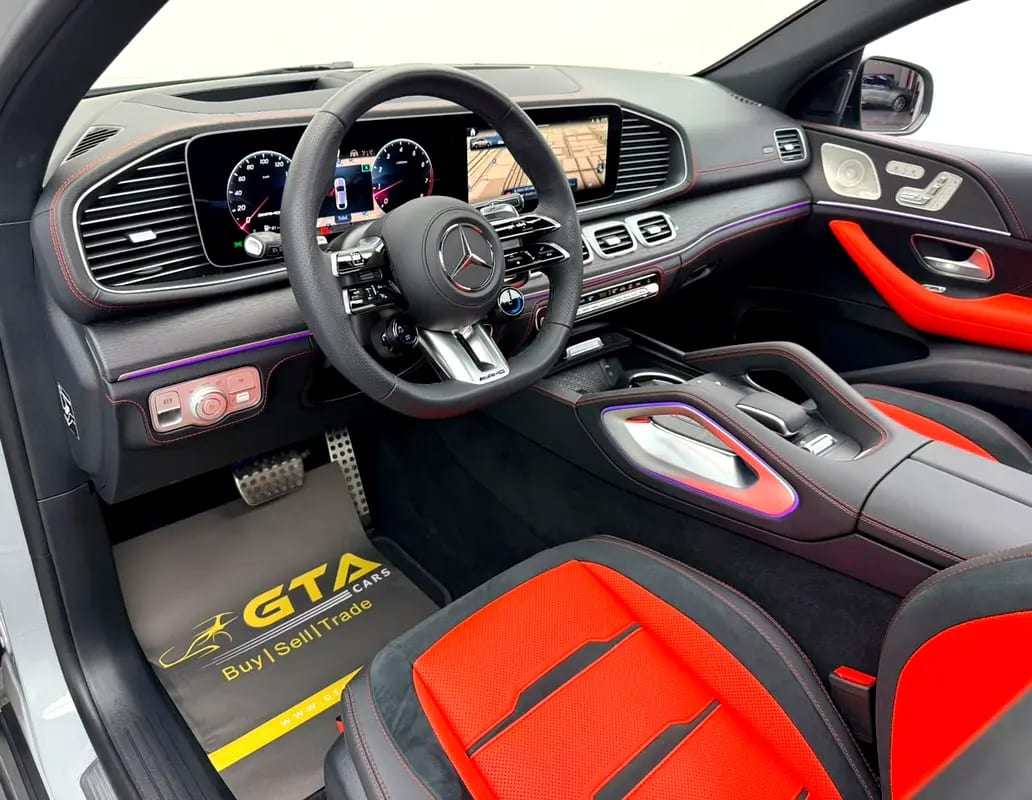 2025 Mercedes Benz GLE53 AMG 4MATIC+, 2030 MB Warranty + Service Pack, Delivery Kms, GCC - Thumbnail 10