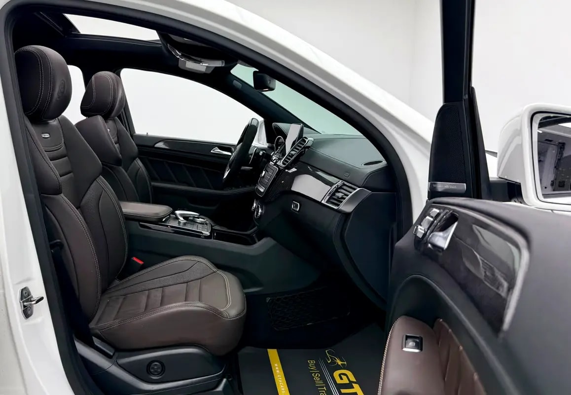 2019 Mercedes Benz GLE 63 S AMG Coupe, Warranty, Full Service History, Excellent condition, Korean - Thumbnail 9