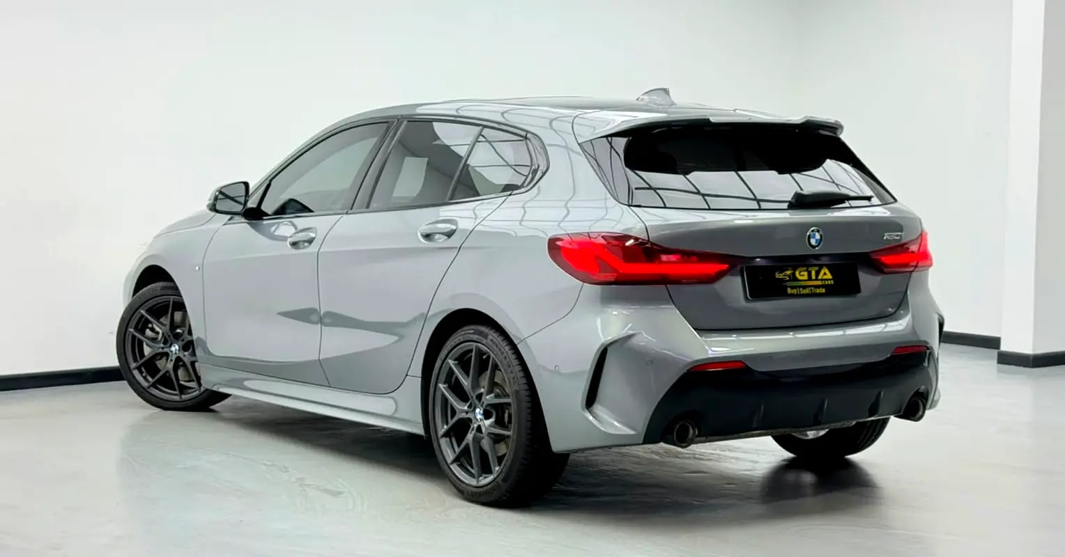 2022 BMW 120i M-Sport, 2027 BMW Warranty + Service Pack, Full Service History, Fully Loaded, GCC - Thumbnail 6