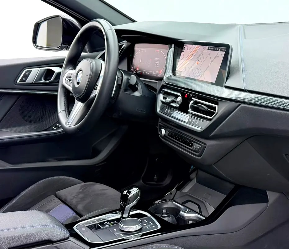 2022 BMW 120i M-Sport, 2027 BMW Warranty + Service Pack, Full Service History, Fully Loaded, GCC - Thumbnail 7