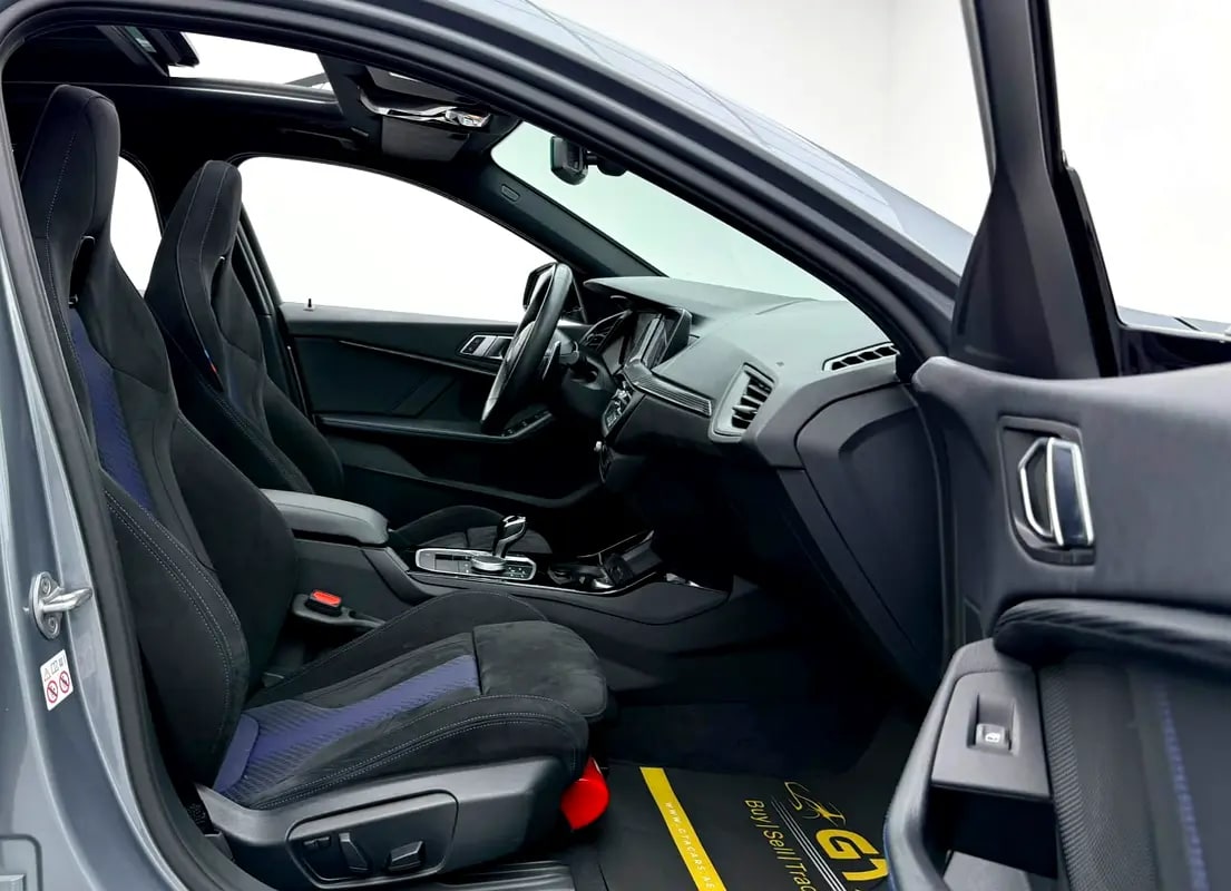 2022 BMW 120i M-Sport, 2027 BMW Warranty + Service Pack, Full Service History, Fully Loaded, GCC - Thumbnail 9
