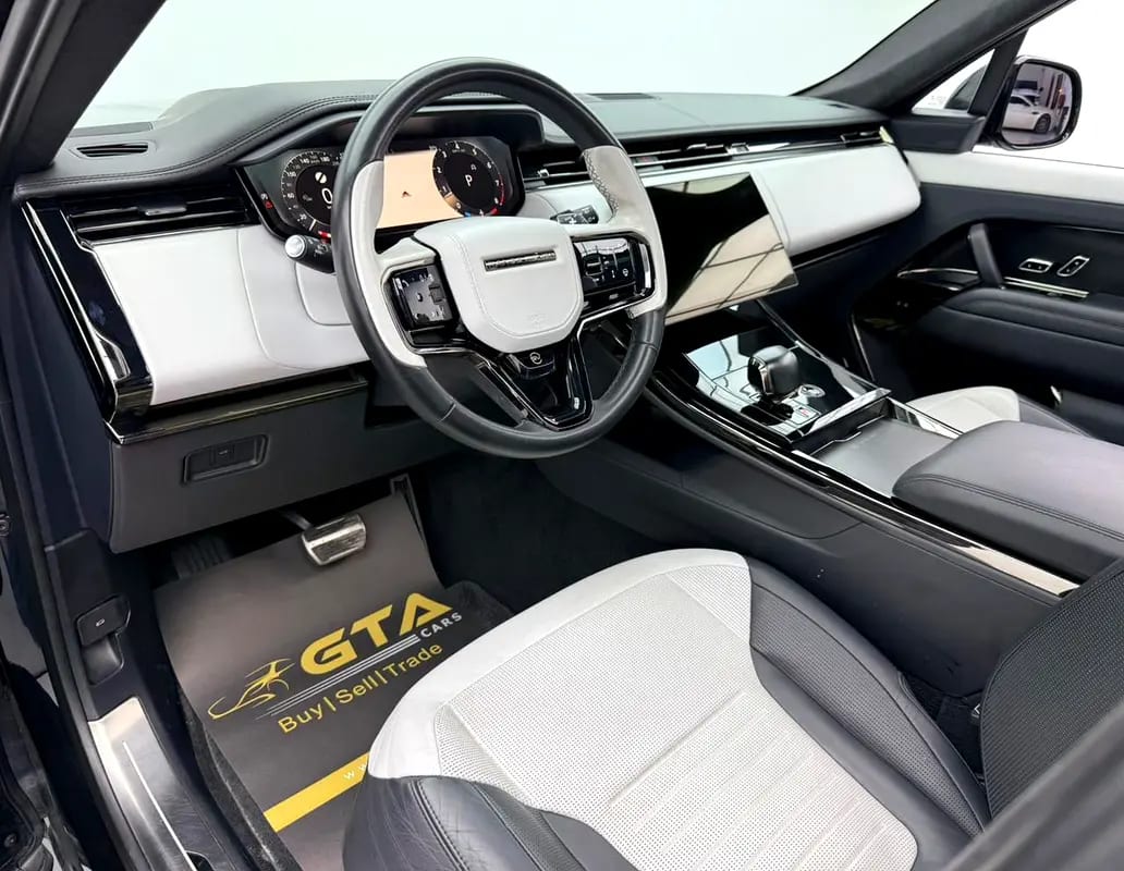 2025 Range Rover Sport SV 1st Edition, Warranty, Full RR Service History, Excellent Condition, Euro - Thumbnail 10