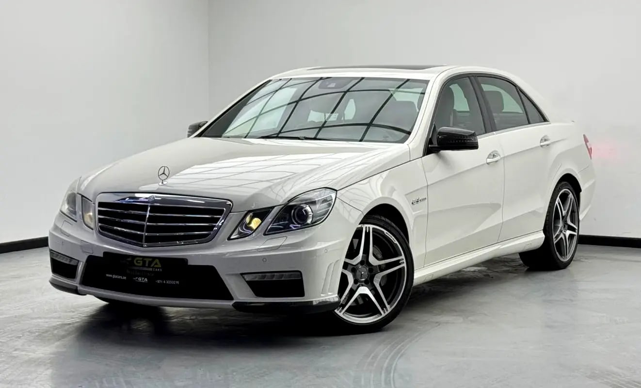 2011 Mercedes Benz E63 AMG, 3 Years Mercedes Service Pack, Full Mercedes Service History, GCC - Thumbnail 1