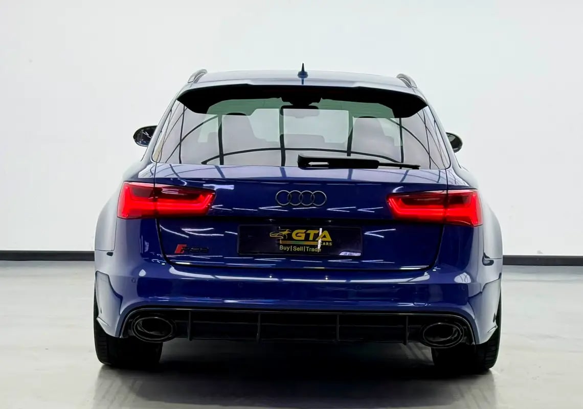 2018 Audi RS6 Quattro, Service History, Carbon Fiber Package, Fully Loaded, Excellent Condition - Thumbnail 5