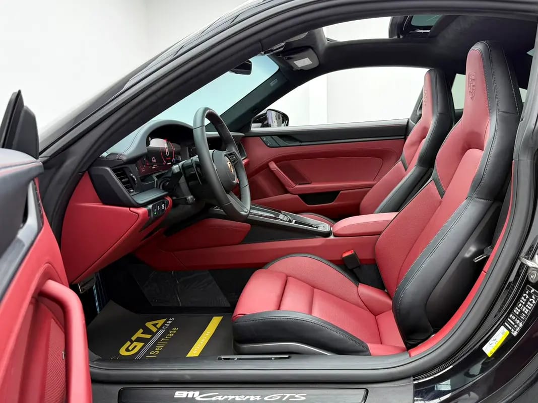 2026 Porsche 911 Carrera GTS, 2030 Porsche Warranty, Low Km, Sport Chrono Package, Fully Loaded, GCC - Thumbnail 8