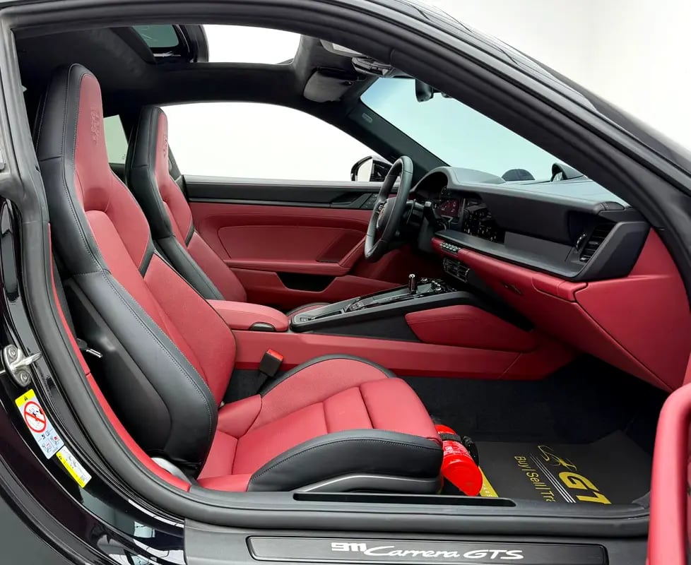 2026 Porsche 911 Carrera GTS, 2030 Porsche Warranty, Low Km, Sport Chrono Package, Fully Loaded, GCC - Thumbnail 9