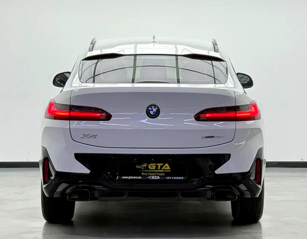 2022 BMW X4 xDrive30i M-Sport Pro, 2027 BMW Warranty + Service Pack, Very Low Km, Fully Loaded, GCC - Thumbnail 5