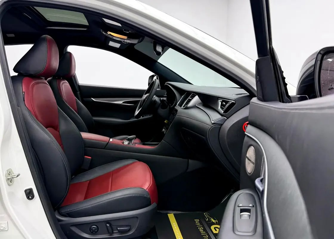 2023 Infiniti QX55 Sensory, 2028 Infiniti Warranty + Service Pack, Very Low Km, Fully Loaded, GCC - Thumbnail 9