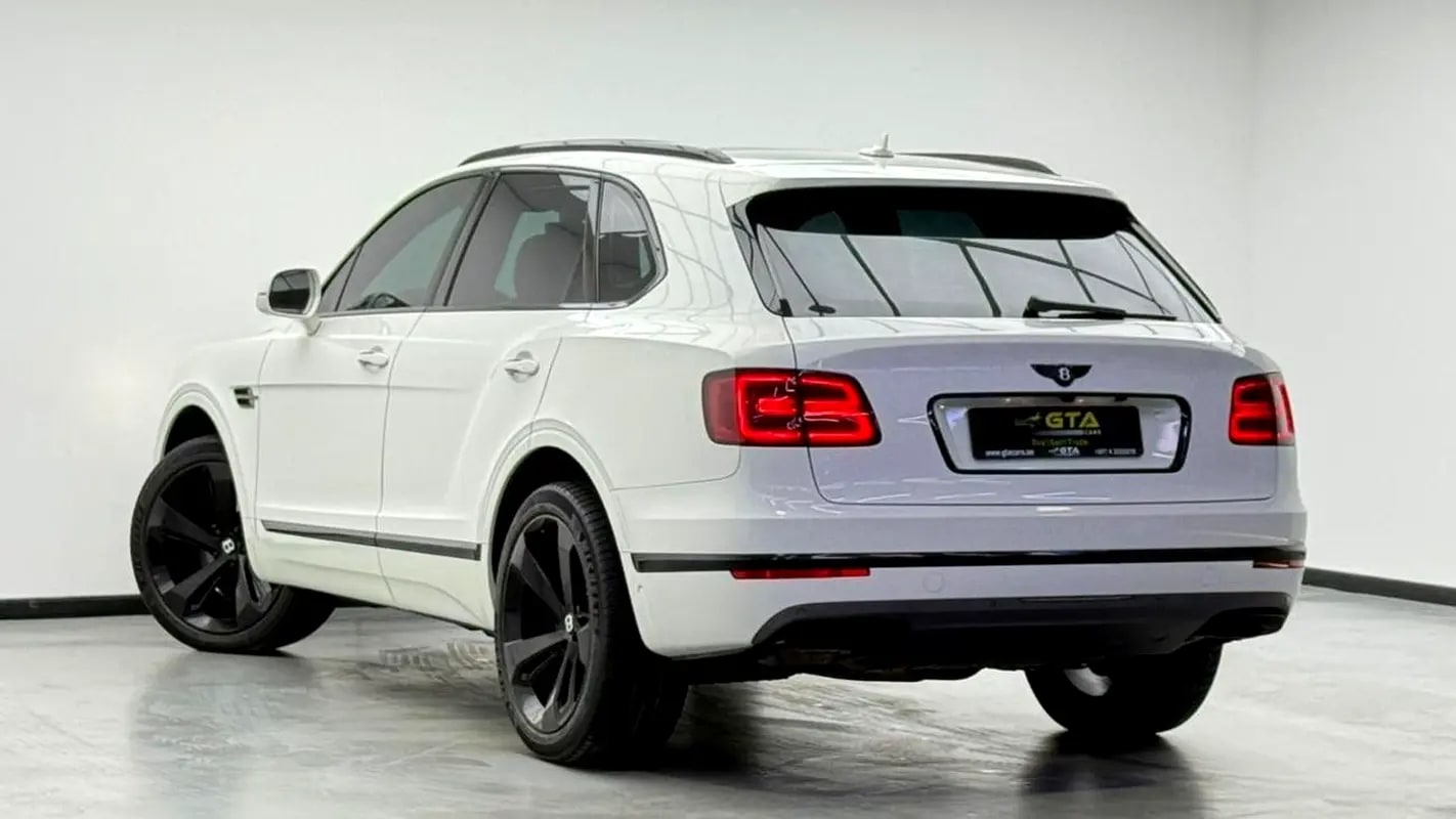 2018 Bentley Bentayga W12 Black Edition, Full Service History, Excellent Condition, GCC - Thumbnail 6