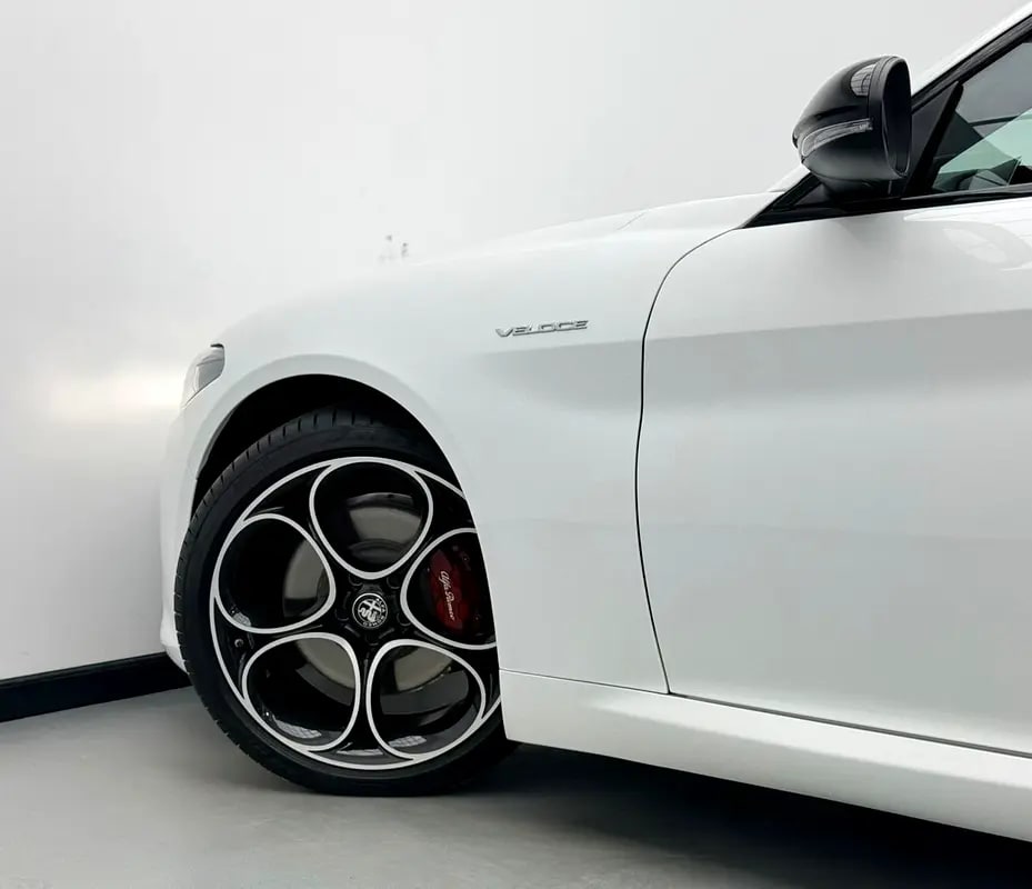 2025 Alfa Romeo Giulia Veloce Q2, 5 Years Alfa Warranty + Service Pack, Delivery Kms, GCC - Thumbnail 7