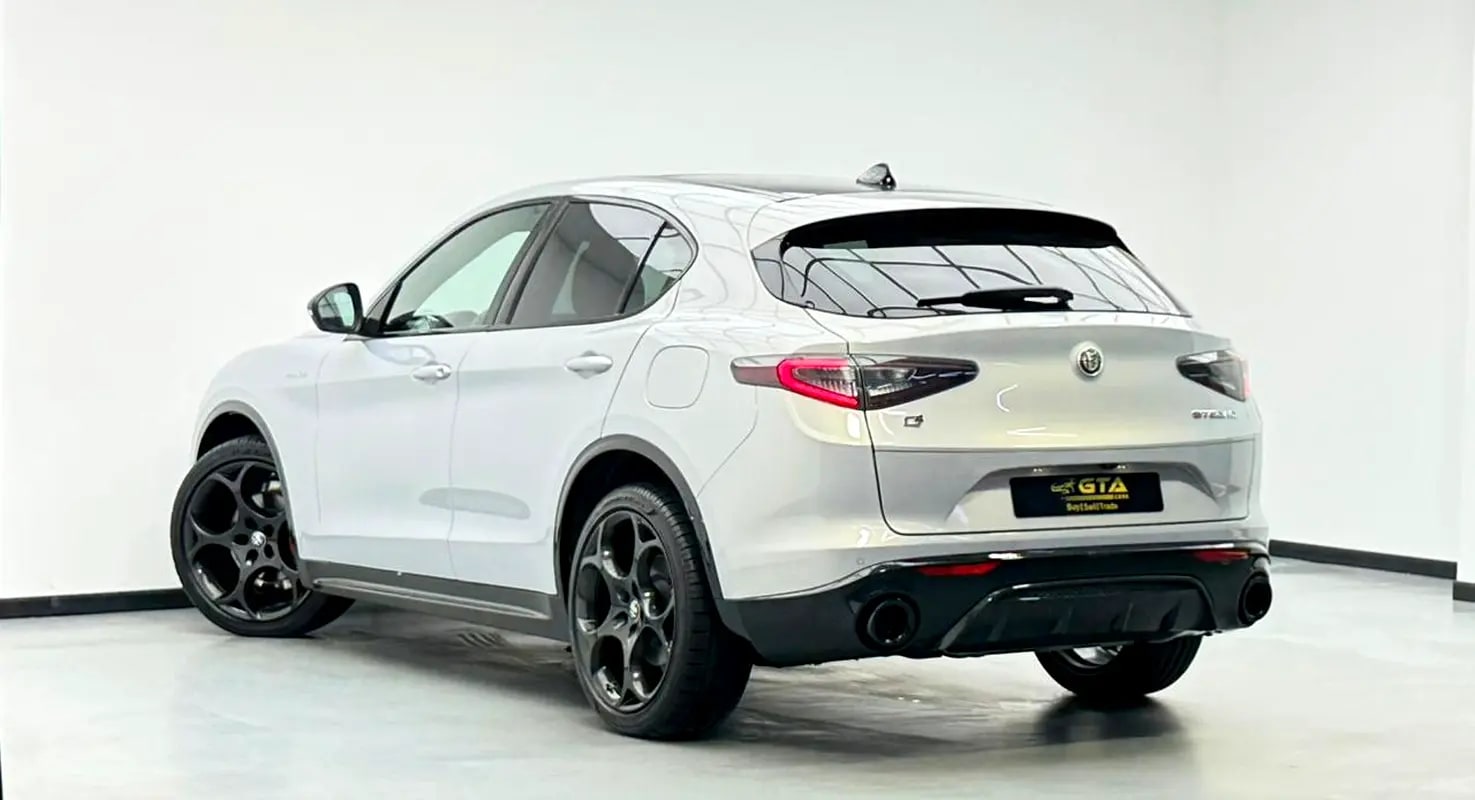 2025 Alfa Romeo Stelvio Q4 Veloce, 5 Years Warranty + Service Pack, Delivery Kms, Fully Loaded, GCC - Thumbnail 6