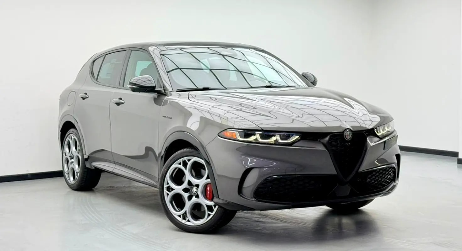 2025 Alfa Romeo Tonale Veloce, 5 Years Alfa Warranty + Service Pack, Delivery Kms, Fully Loaded, GCC - Thumbnail 3