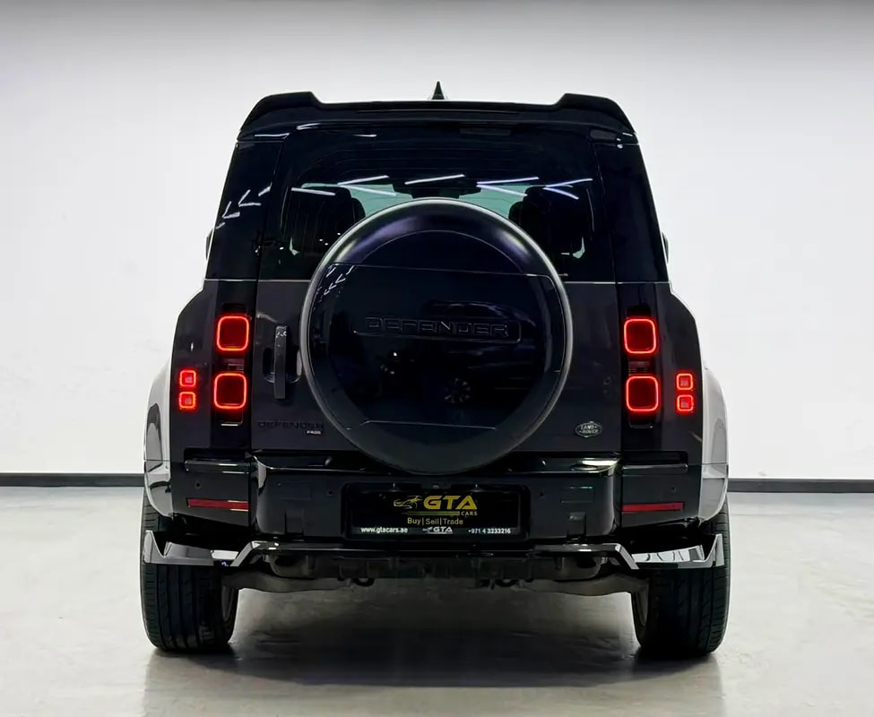 2023 Land Rover Defender 110 HSE P400, 2028 LR Warranty, Full LR Service History, Fully Loaded, GCC - Thumbnail 5