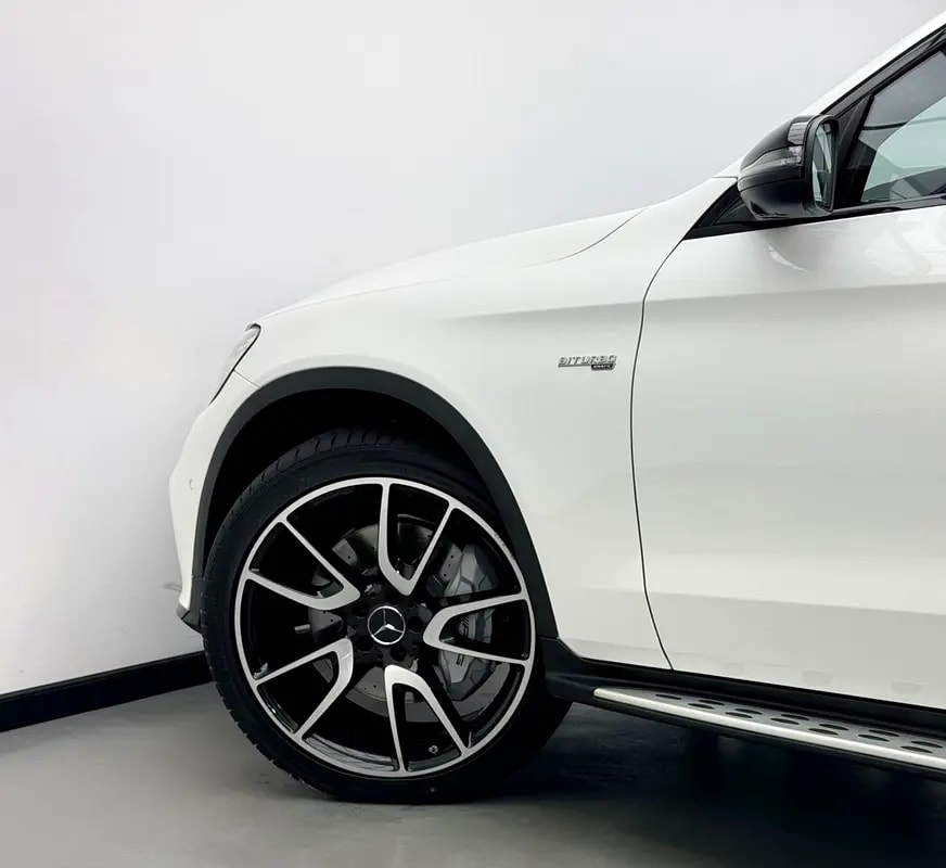 2019 Mercedes Benz GLC43 AMG 4MATIC Coupe, Warranty, 2027 GTA Service Pack, Excellent Condition, GCC - Thumbnail 7