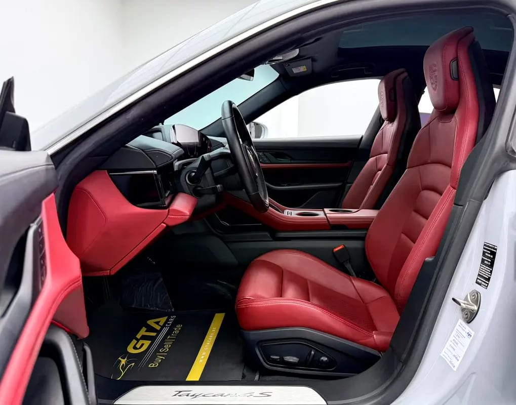 2022 Porsche Taycan 4S, 2027 Porsche Warranty, Full Porsche Service History, Fully Loaded, GCC - Thumbnail 9