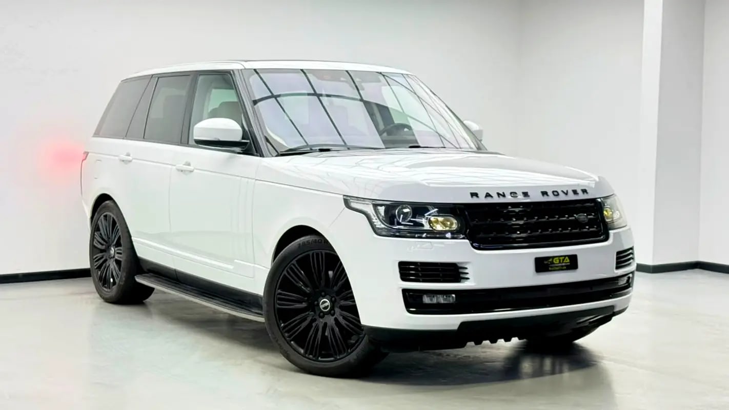 2017 Range Rover Vogue HSE Supercharged, Warranty, Full RR Service History, Fully Loaded, GCC - Thumbnail 3