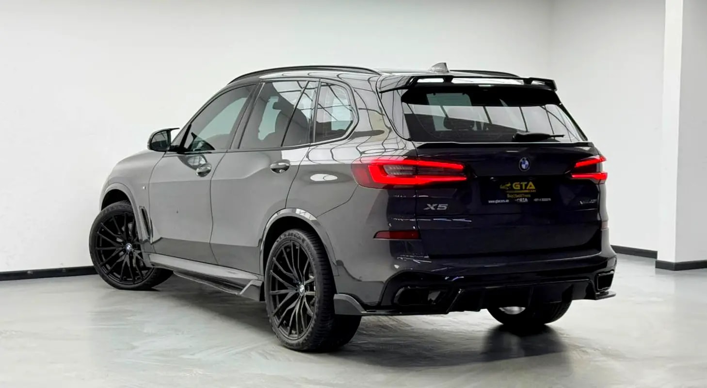 2022 BMW X5 xDrive40i M-Sport, 2026 BMW Warranty + Service Pack, Excellent Condition, GCC - Thumbnail 6