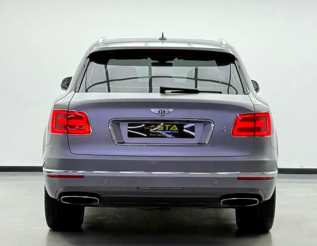 2017 Bentley Bentayga First Edition W12, Service History, Fully Loaded, Excellent Condition, GCC - Thumbnail 5