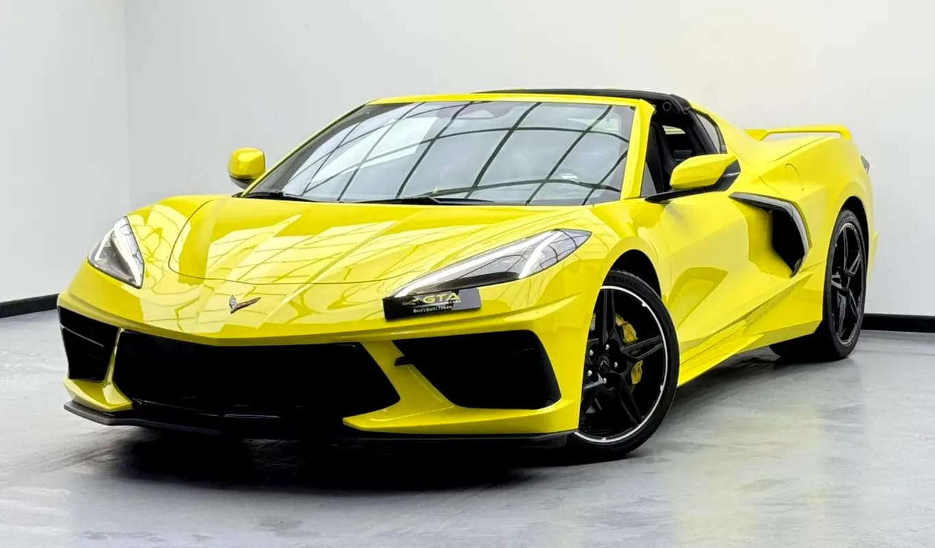2024 Chevrolet Corvette C8 Stingray 2LT, 2027 Chevrolet Warranty, Carbon Fiber Interior, Low Km, GCC - Thumbnail 1