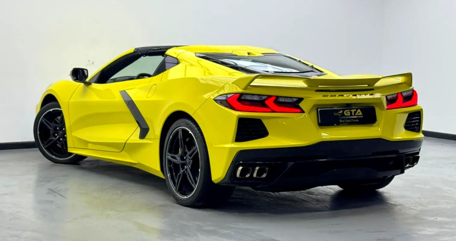 2024 Chevrolet Corvette C8 Stingray 2LT, 2027 Chevrolet Warranty, Carbon Fiber Interior, Low Km, GCC - Thumbnail 6