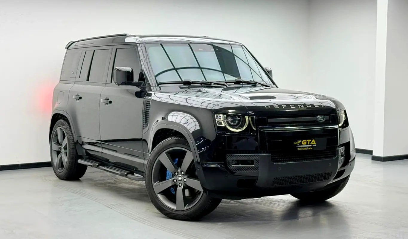 2024 Land Rover Defender 110 HSE P400, 2029 LR Warranty + Service Pack, Low Km, Fully Loaded, GCC - Thumbnail 3