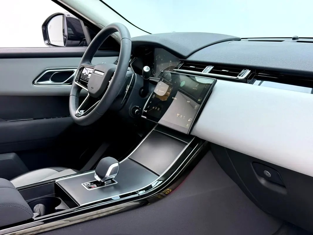 2025 Range Rover Velar P250 R-Dynamic SE, 2029 LR Warranty + Service Pack, Fully Loaded, GCC - Thumbnail 7