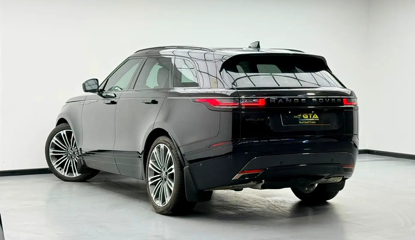 2025 Range Rover Velar P250 Dynamic SE, 2029 RR Warranty + Service Pack, Very Low Km, GCC - Thumbnail 6