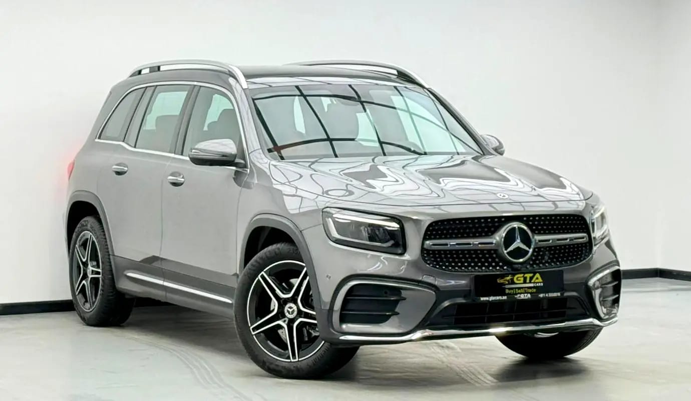 2024 Mercedes Benz GLB200 AMG Premium, 2029 MB Warranty + Service Pack, Very Low Km, 7 Seater, GCC - Thumbnail 3