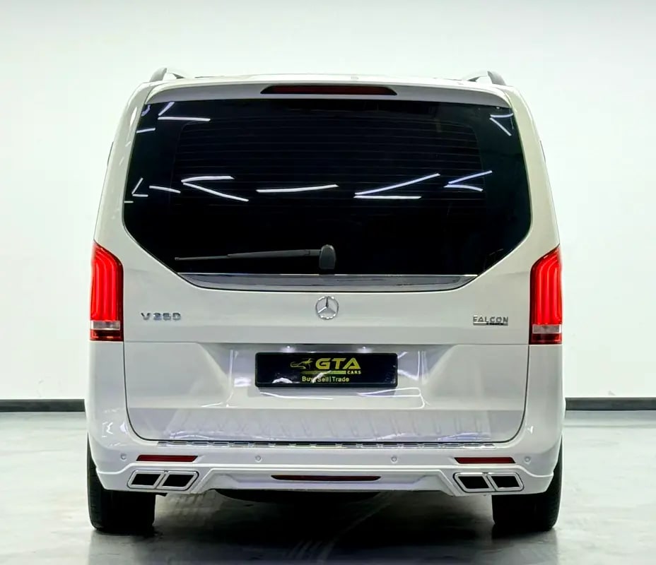 2023 Mercedes Benz V250 Falcon Edition, 2026 MB Warranty, 2027 MB Service Pack, Low Km, GCC - Thumbnail 5